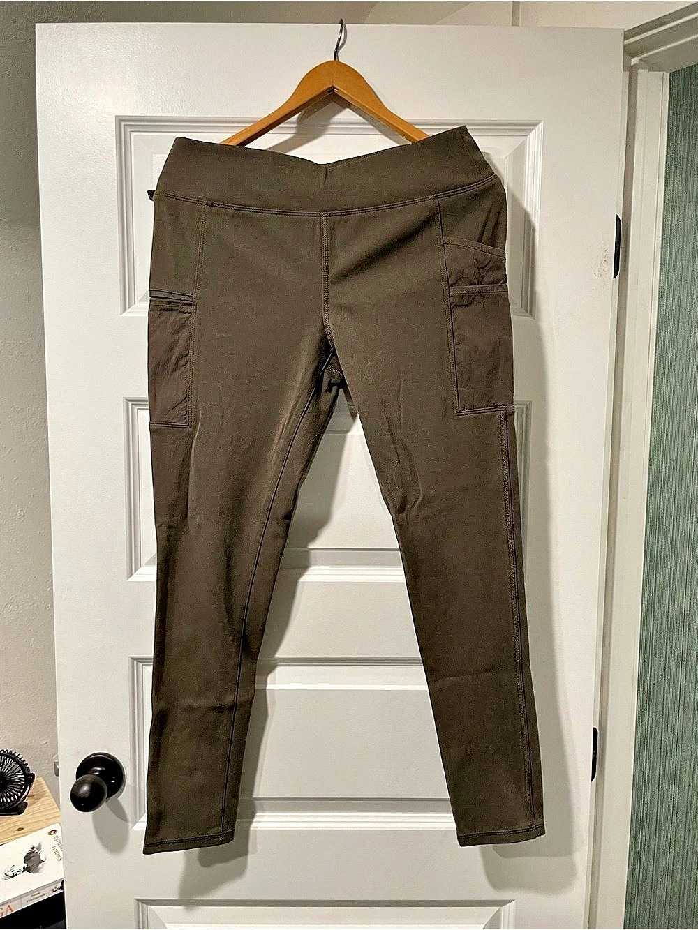Carhartt Women's Brown Cargo Pants Like New